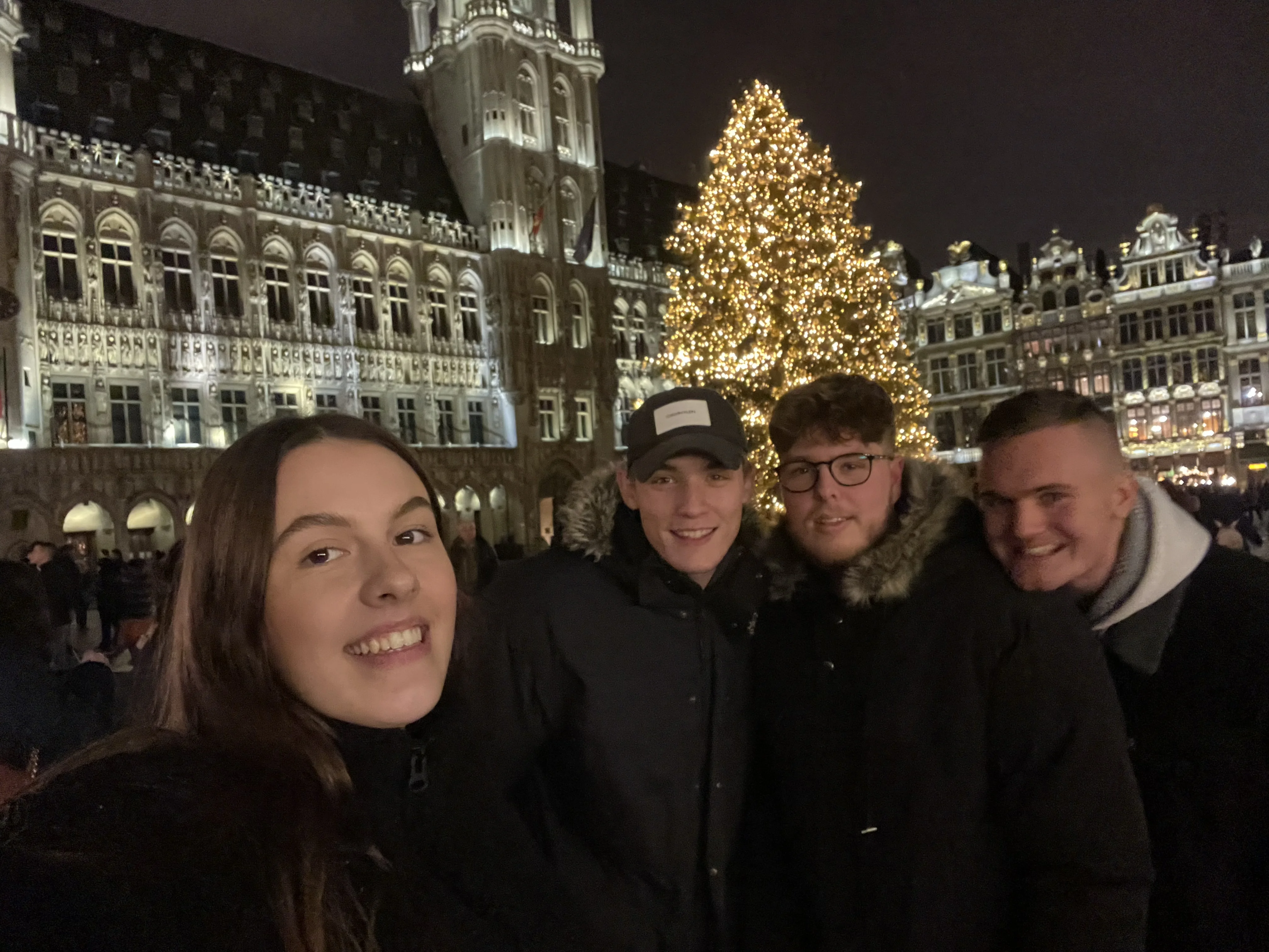 Christmas in Brussels with friends in the city at night